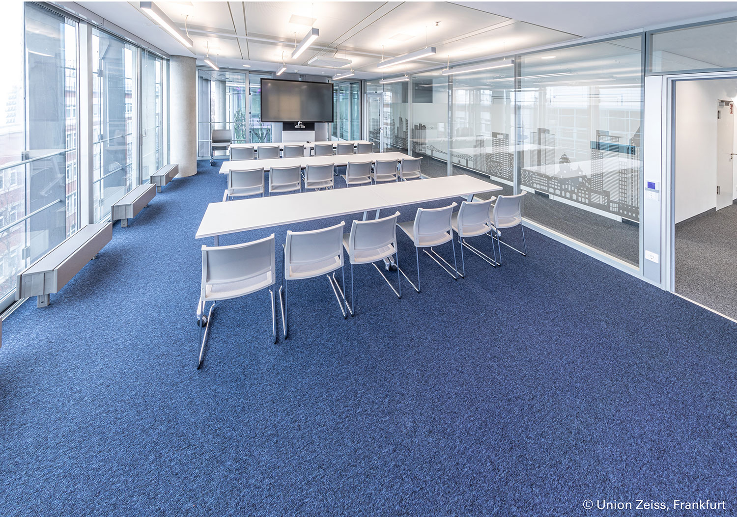 Fröscher Medienstele Mico-2 Union Zeiss